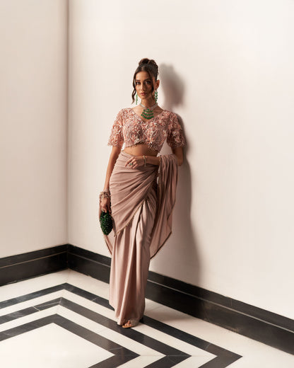 Blouse With Drape Saree